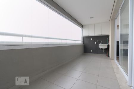 Sacada de apartamento à venda com 2 quartos, 67m² em Parque Industrial Tomas Edson, São Paulo