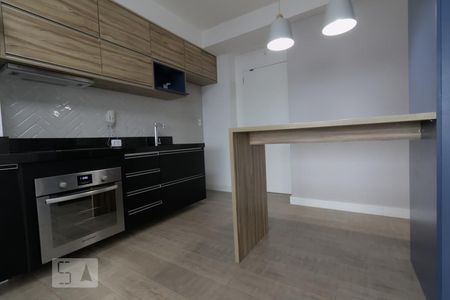 Cozinha de apartamento à venda com 2 quartos, 67m² em Parque Industrial Tomas Edson, São Paulo