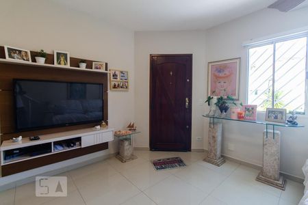 Sala de casa de condomínio à venda com 2 quartos, 76m² em Chácara Mafalda, São Paulo