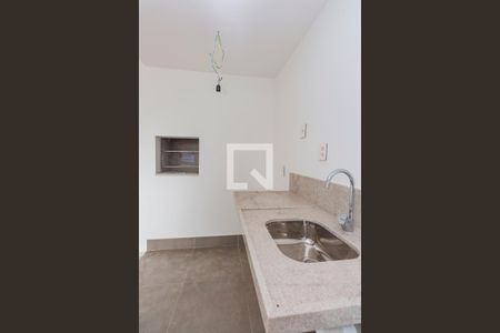 Apartamento à venda com 58m², 2 quartos e 1 vagaCozinha com churrasqueira 