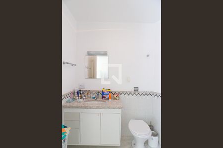 Casa à venda com 600m², 5 quartos e 4 vagasBanheiro 