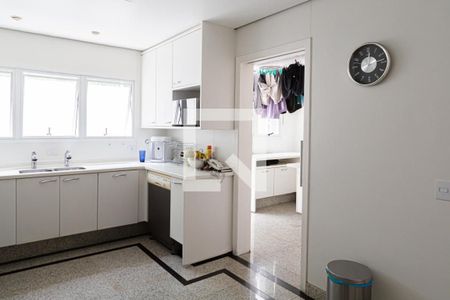 Casa à venda com 600m², 5 quartos e 4 vagasCozinha