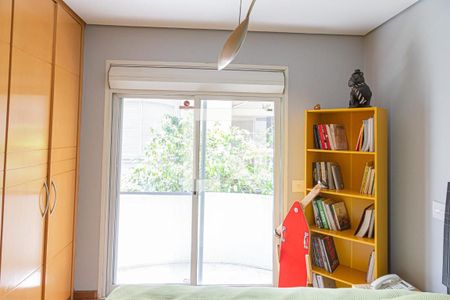 Casa à venda com 600m², 5 quartos e 4 vagasQuarto 2 - Suíte