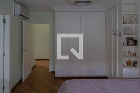 Casa à venda com 600m², 5 quartos e 4 vagasQuarto 3 - Suíte