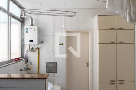 Apartamento à venda com 136m², 3 quartos e 1 vagaÁrea de Serviço