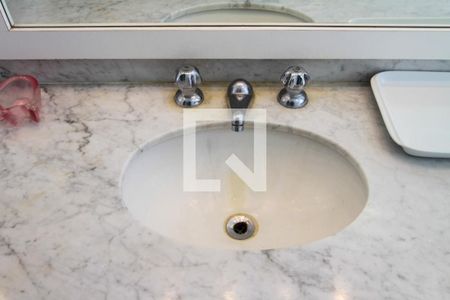 Apartamento à venda com 136m², 3 quartos e 1 vagaBanheiro do Quarto 3 - Suíte