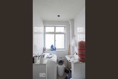 Apartamento para alugar com 68m², 2 quartos e 1 vagaCozinha e Área de Serviço