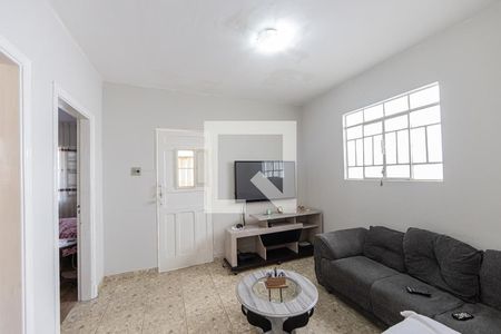 Casa à venda com 150m², 2 quartos e 1 vaga Casa à venda com 150m², 2 quartos e 1 vagaSala