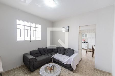 Casa à venda com 150m², 2 quartos e 1 vaga Casa à venda com 150m², 2 quartos e 1 vagaSala