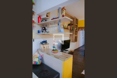 Casa à venda com 179m², 2 quartos e 2 vagas Casa à venda com 179m², 2 quartos e 2 vagasCozinha