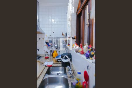 Casa à venda com 179m², 2 quartos e 2 vagas Casa à venda com 179m², 2 quartos e 2 vagasCozinha