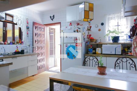 Casa à venda com 179m², 2 quartos e 2 vagas Casa à venda com 179m², 2 quartos e 2 vagasCozinha