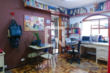 Casa à venda com 179m², 2 quartos e 2 vagas Casa à venda com 179m², 2 quartos e 2 vagasQuarto 3