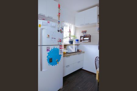Casa à venda com 179m², 2 quartos e 2 vagas Casa à venda com 179m², 2 quartos e 2 vagasCozinha
