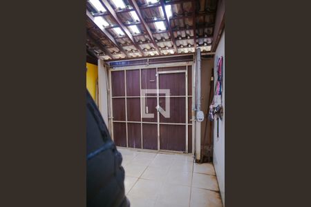 Casa à venda com 179m², 2 quartos e 2 vagas Casa à venda com 179m², 2 quartos e 2 vagasGaragem