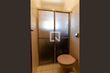 Casa à venda com 351m², 4 quartos e 4 vagasBanheiro 02 (Casa de Hóspedes)