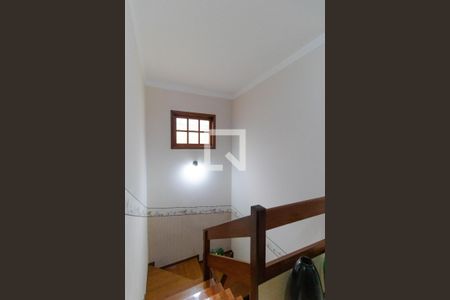 Casa à venda com 351m², 4 quartos e 4 vagasEscada