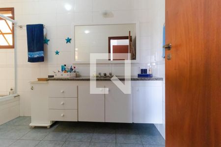 Casa à venda com 351m², 4 quartos e 4 vagasBanheiro da Suíte 02