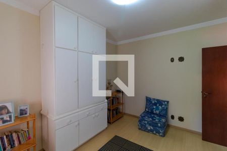 Casa à venda com 351m², 4 quartos e 4 vagasQuarto 01