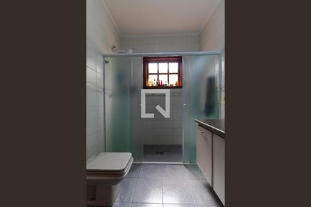 Casa à venda com 351m², 4 quartos e 4 vagasBanheiro 01