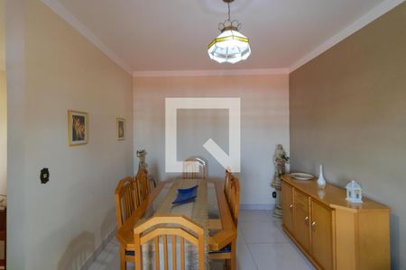 Casa à venda com 351m², 4 quartos e 4 vagasSala de Jantar