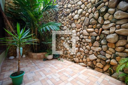 Casa à venda com 351m², 4 quartos e 4 vagasJardim de Inverno