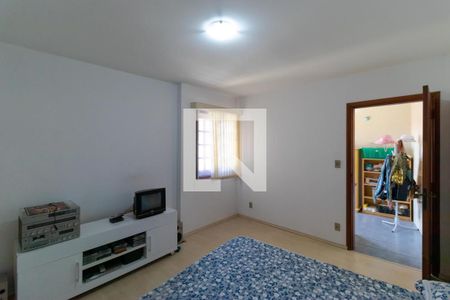 Casa à venda com 351m², 4 quartos e 4 vagasSala 02 (Casa de Hóspedes)