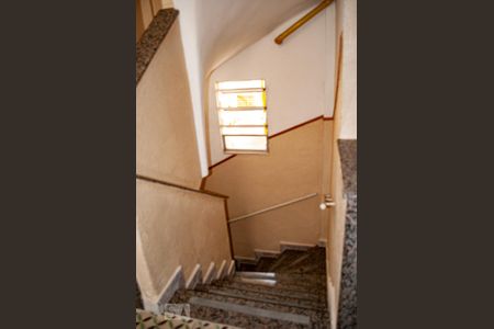 Escada de acesso ao apartamento de apartamento à venda com 2 quartos, 54m² em Lins de Vasconcelos, Rio de Janeiro