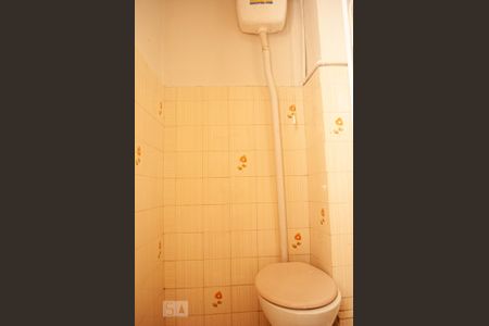Apartamento à venda com 54m², 2 quartos e sem vaga Apartamento à venda com 54m², 2 quartos e sem vagaBanheiro Área de Serviço