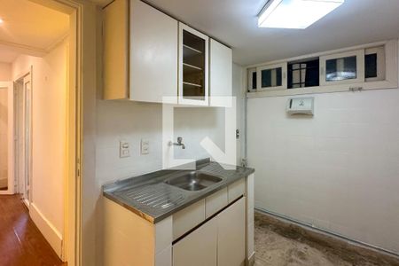 Casa à venda com 800m², 6 quartos e 5 vagas Casa à venda com 800m², 6 quartos e 5 vagasSala de Cinema