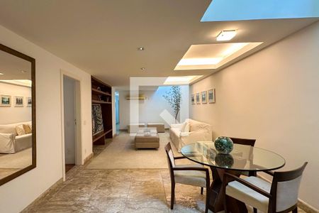 Sala 02 de casa à venda com 6 quartos, 800m² em Gavea, Rio de Janeiro