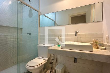 Casa à venda com 800m², 6 quartos e 5 vagas Casa à venda com 800m², 6 quartos e 5 vagasBanheiro da Suíte 1