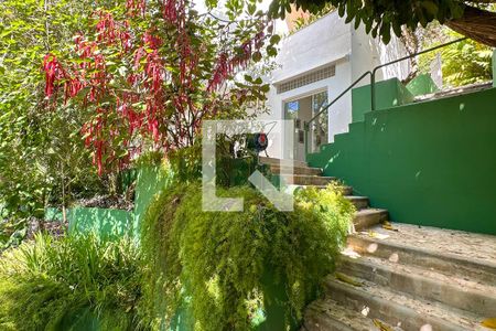 Casa à venda com 800m², 6 quartos e 5 vagas Casa à venda com 800m², 6 quartos e 5 vagasJardim