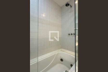 Casa à venda com 800m², 6 quartos e 5 vagas Casa à venda com 800m², 6 quartos e 5 vagasBanheiro da Suíte 3