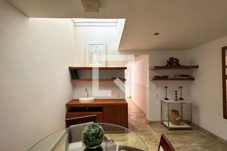 Casa à venda com 800m², 6 quartos e 5 vagas Casa à venda com 800m², 6 quartos e 5 vagasSala 02