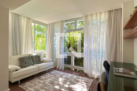 Casa à venda com 800m², 6 quartos e 5 vagas Casa à venda com 800m², 6 quartos e 5 vagasSuíte 4