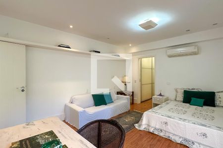 Casa à venda com 800m², 6 quartos e 5 vagas Casa à venda com 800m², 6 quartos e 5 vagasSuíte 6