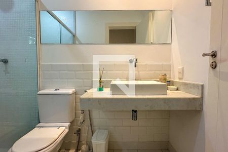 Casa à venda com 800m², 6 quartos e 5 vagas Casa à venda com 800m², 6 quartos e 5 vagasBanheiro da Suíte 1