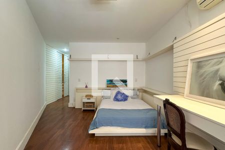 Casa à venda com 800m², 6 quartos e 5 vagas Casa à venda com 800m², 6 quartos e 5 vagasSuíte 3