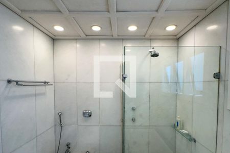 Casa à venda com 800m², 6 quartos e 5 vagas Casa à venda com 800m², 6 quartos e 5 vagasBanheiro da Suíte 5