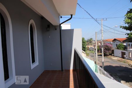 Varanda Sala 2 de casa à venda com 3 quartos, 185m² em Jardim Eulina, Campinas