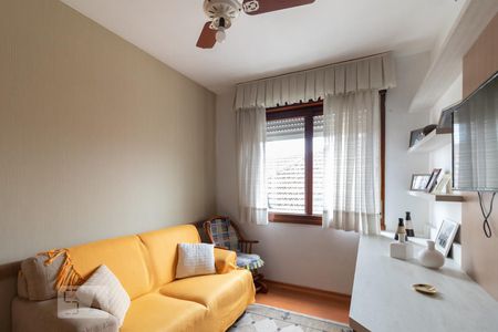 Quarto 1 de apartamento para alugar com 2 quartos, 102m² em Medianeira, Porto Alegre