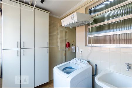 Apartamento para alugar com 105m², 3 quartos e 1 vagaÁrea de serviço