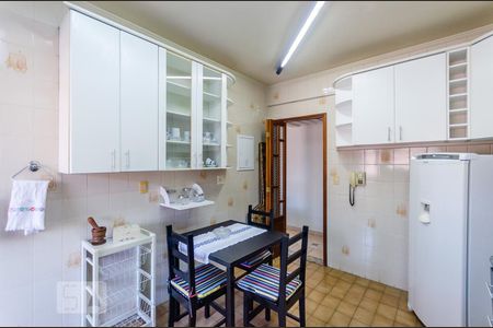 Apartamento para alugar com 105m², 3 quartos e 1 vagaCozinha