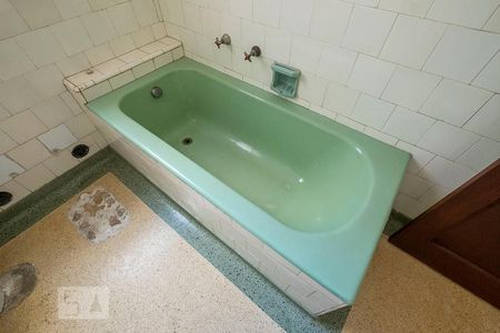 Apartamento para alugar com 95m², 2 quartos e sem vagaBanheiro Social