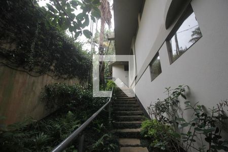 Casa à venda com 324m², 6 quartos e 3 vagasÁrea Externa