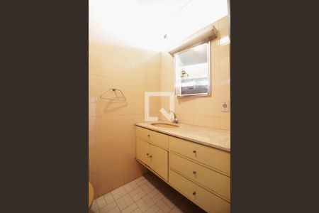 Casa à venda com 324m², 6 quartos e 3 vagasBanheiro da suíte 4