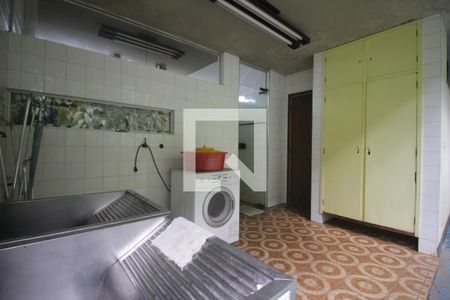 Casa à venda com 324m², 6 quartos e 3 vagasÁrea de Serviço