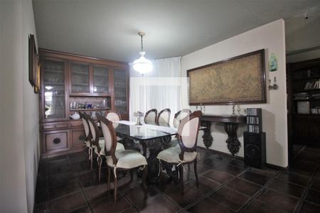 Sala de casa à venda com 6 quartos, 324m² em Jardim Guedala, São Paulo