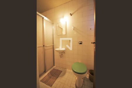 Casa à venda com 324m², 6 quartos e 3 vagasBanheiro de Serviço